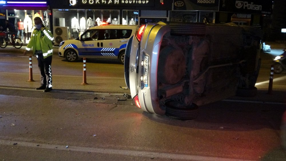 Takla atıp yan yatan otomobilin alkollü sürücüsü: Hiçbir şeye sap olamadım