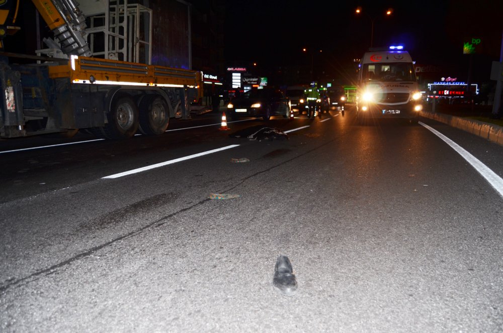 TIR'ın çarptığı kadın hayatını kaybetti