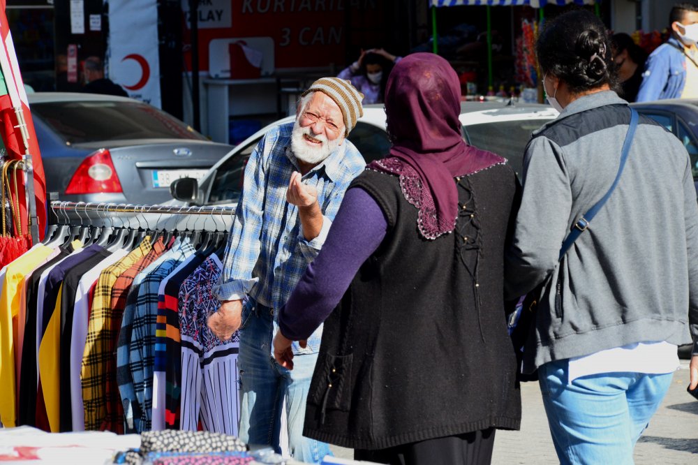 Dilenci kılığına girip, Dilenci kılığına girip