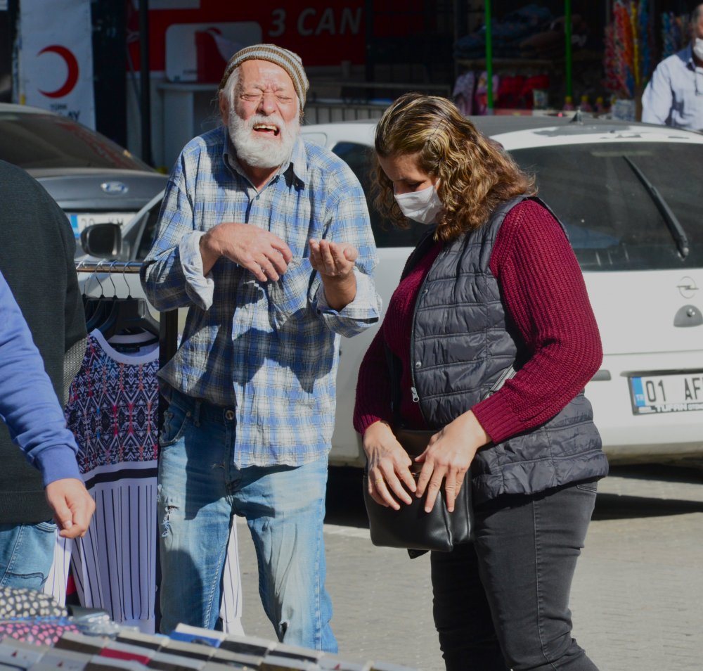 Dilenci kılığına girip, Dilenci kılığına girip
