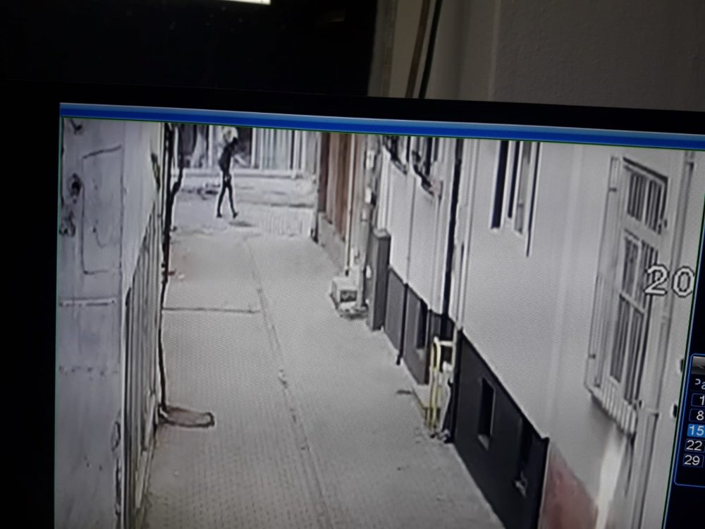 Domuz bağıyla öldürülen yaşlı kadının katil zanlılarının kamera görüntüleri ortaya çıktı