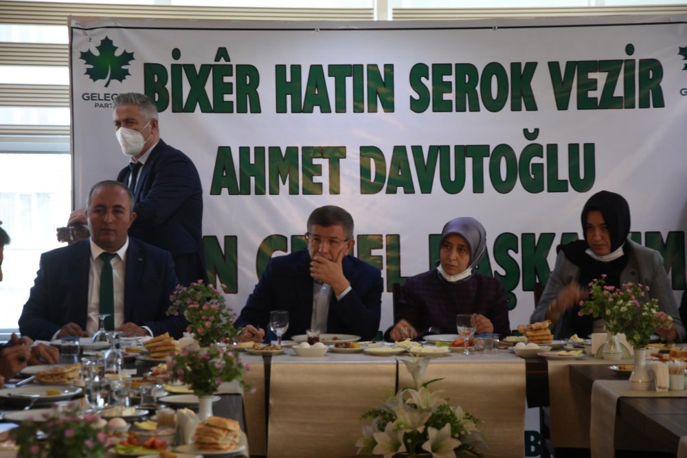 Gelecek Partisi Genel Başkanı Ahmet Davutoğlu Bitlis’te