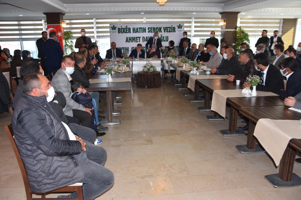 Gelecek Partisi Genel Başkanı Ahmet Davutoğlu Bitlis’te