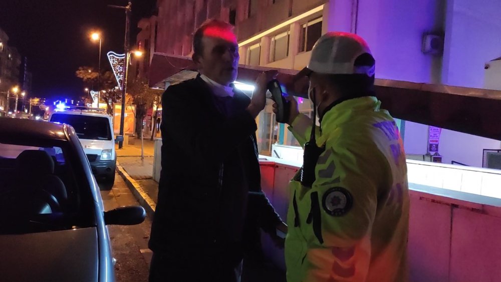 Kısıtlamayı ihlal eden şüpheliler kovalamaca sonucu yakalandı