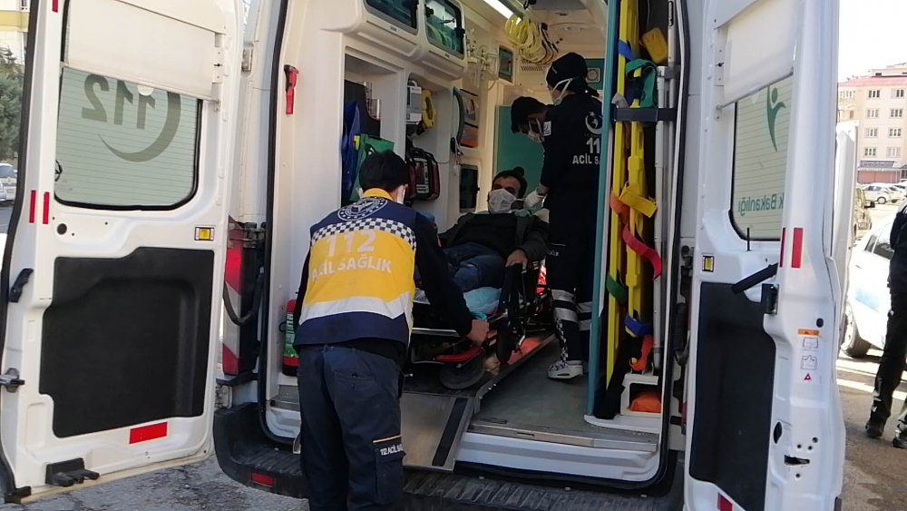 Sevgilisini rahatsız eden kişiyi ayaklarından vurdu