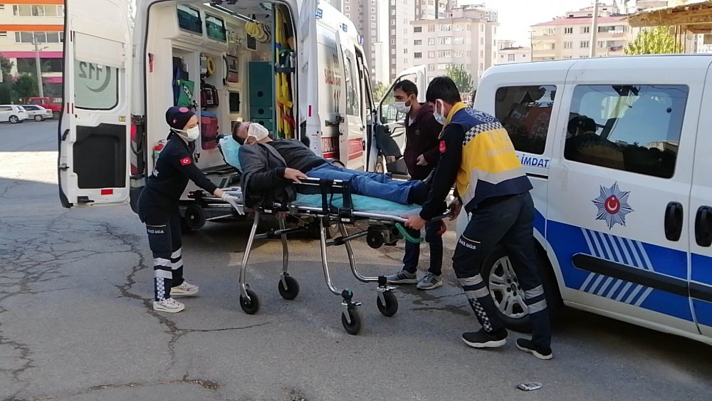 Sevgilisini rahatsız eden kişiyi ayaklarından vurdu