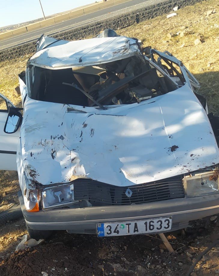 Şanlıurfa'da otomobil takla attı: 2 kardeş öldü, 2 kişi yaralandı