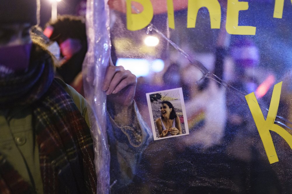 Kadıköy'de "Kadına Şiddetle Mücadele Günü"nde eylem