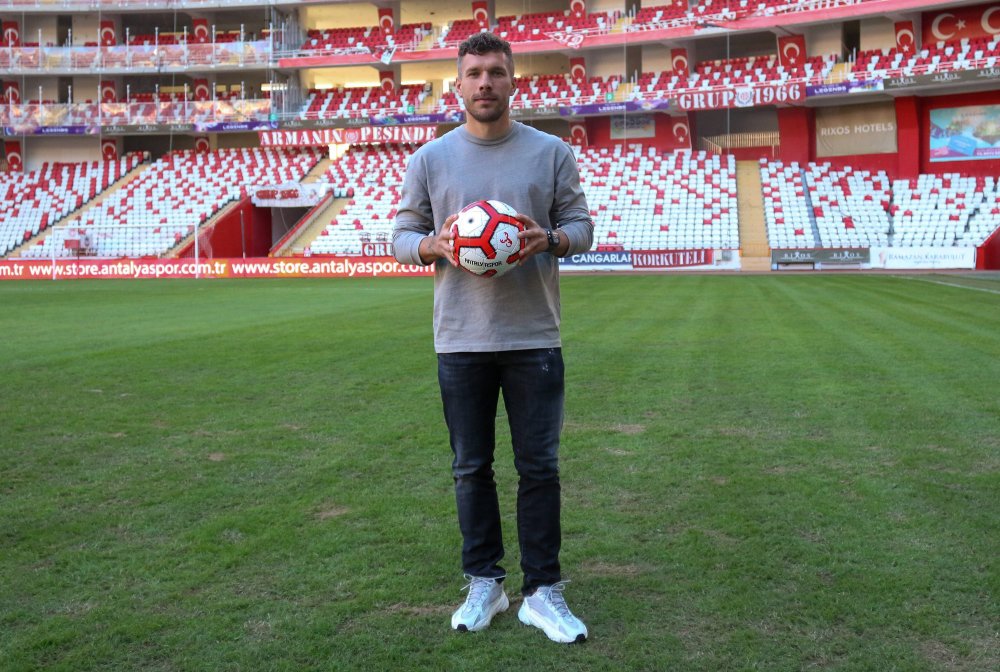 Yıldız futbolcu tanıtım elçisi oldu