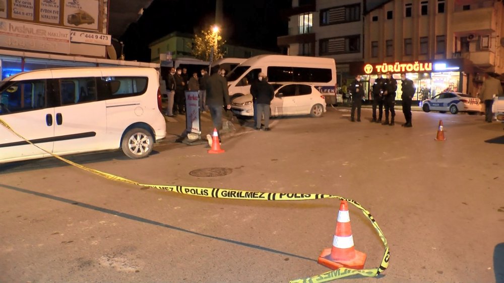 Çekmeköy'de silahlı kavga: 2 yaralı