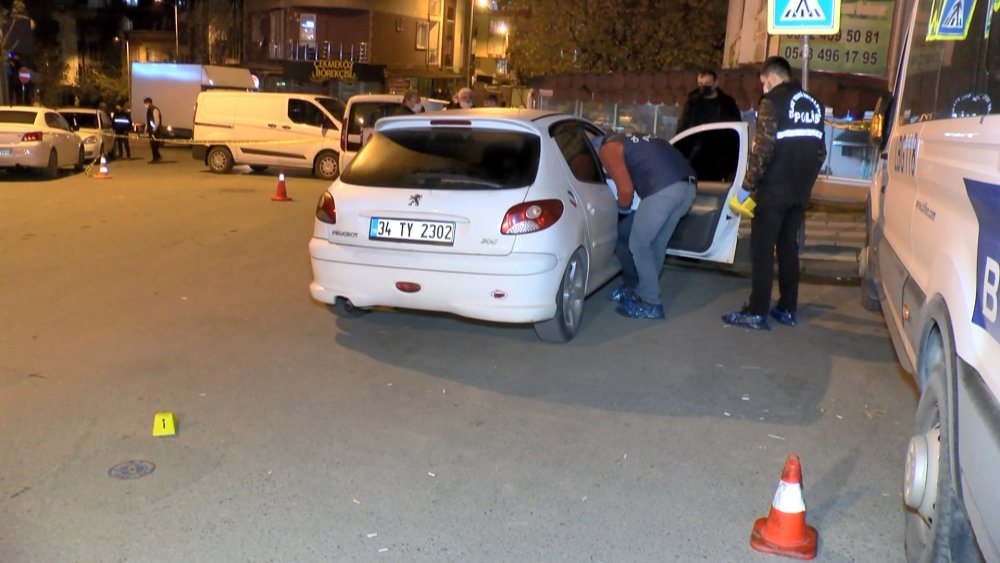 Çekmeköy'de silahlı kavga: 2 yaralı