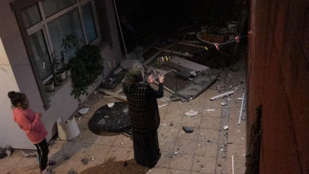 Doğal gaz patlaması apartman sakinlerine korku yaşattı
