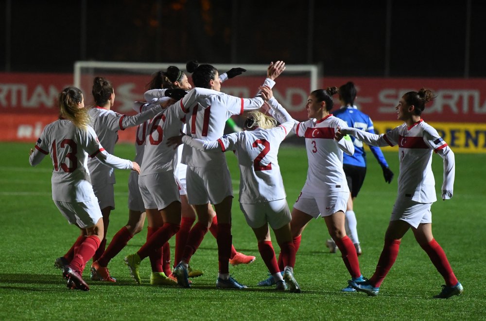 Kadın A Milli Takımı, Estonya'yı 4-0 mağlup etti