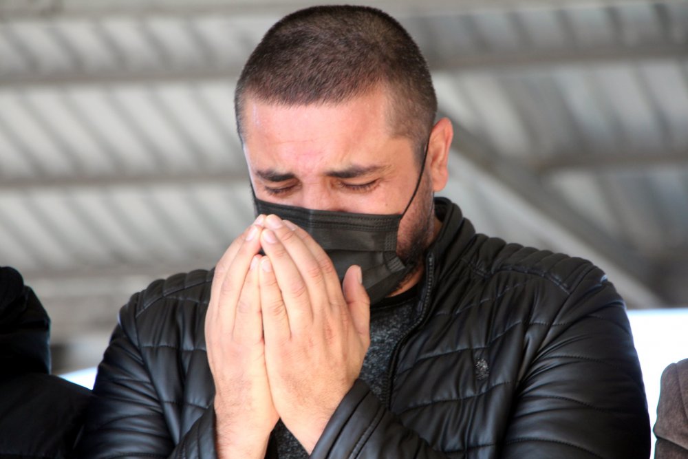 Adana'yı yasa boğan ölüm: Duru Balım, gözyaşları arasında toprağa verildi