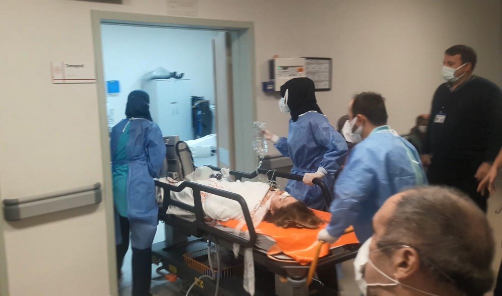 Eşinin adliye çıkışı tüfekle vurduğu Cemile yaşam mücadelesini kaybetti