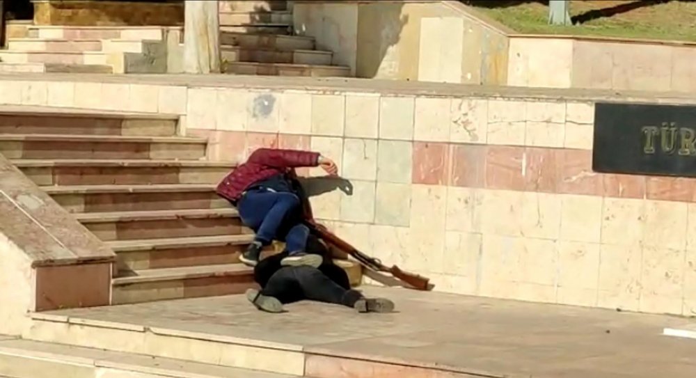 Eşinin adliye çıkışı tüfekle vurduğu Cemile yaşam mücadelesini kaybetti