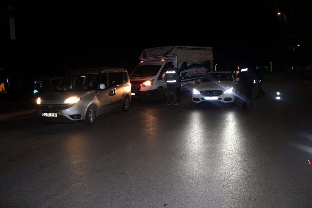 Sokağa çıkma kısıtlamasına uymayan genç cezadan kaçamadı