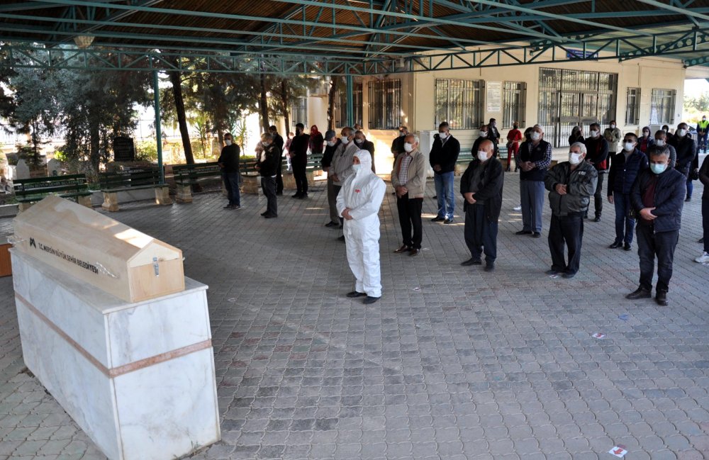 Annesi ve 2 kardeşinin ardından Şehriban da koronavirüsten hayatını kaybetti