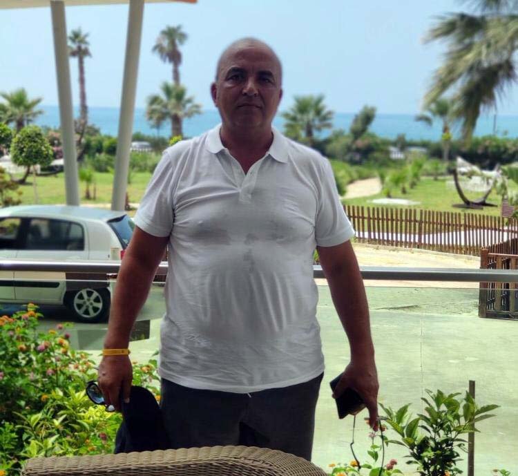Borçluları, iş yerine çağırıp öldürdü
