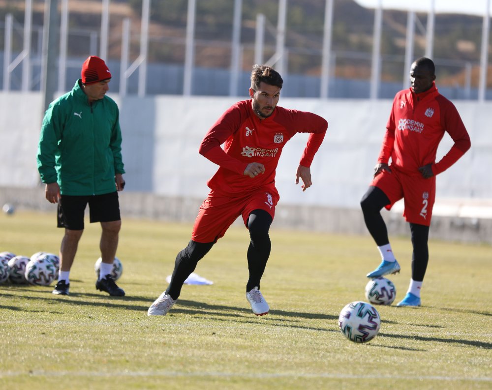 Demir Grup Sivasspor, Göztepe maçına hazır