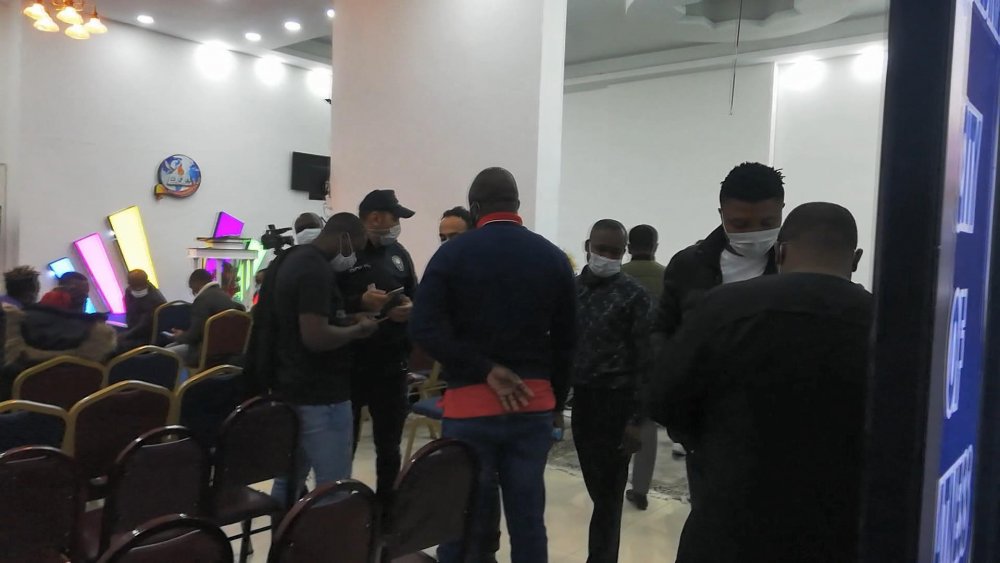 Esenyurt'ta polisin "parti var" ihbarına gittiği yer Nijeryalıların derneği çıktı