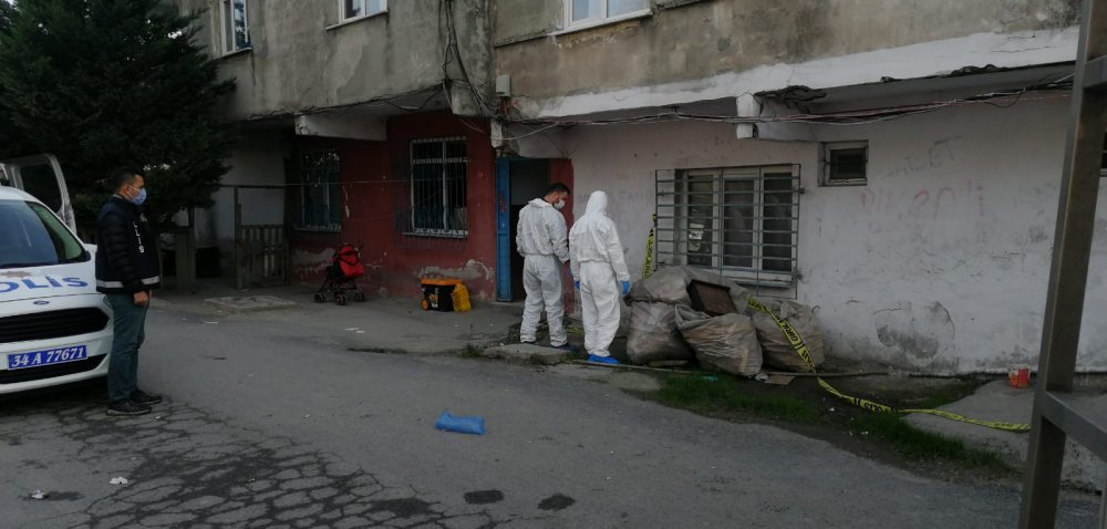 Gece öldürülen genç sokağa çıkma yasağı bitince bulundu