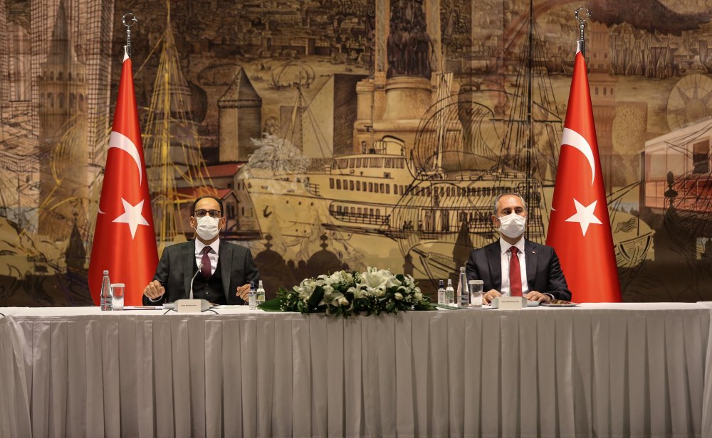 İbrahim Kalın ve Bakan Gül dini azınlık temsilcileriyle bir araya geldi