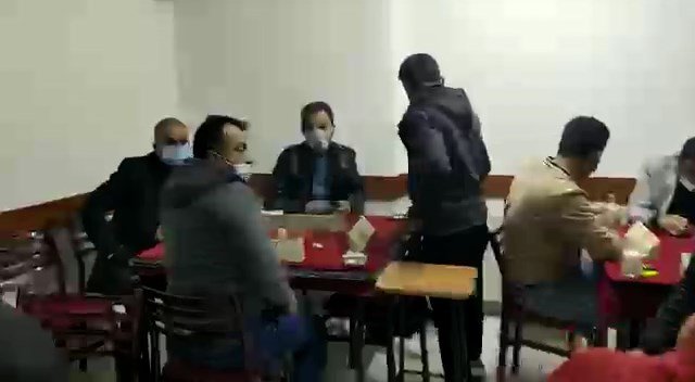 Kağıthane'de kahvehaneye korona baskını; 40 kişiye ceza kesildi