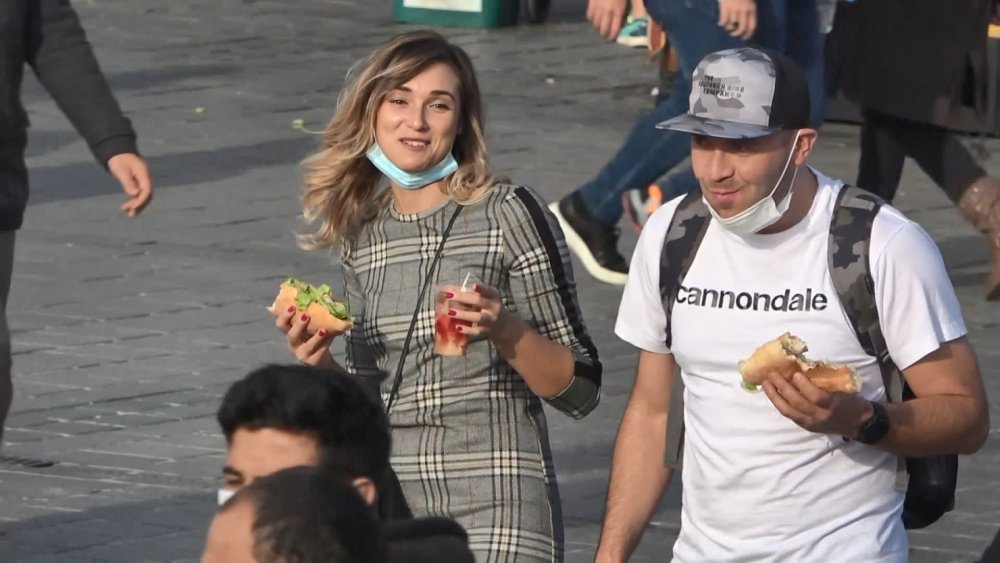Olta balıkçılarından korkutan görüntüler... Yan yana, omuz omuza, neredeyse sırt sırta