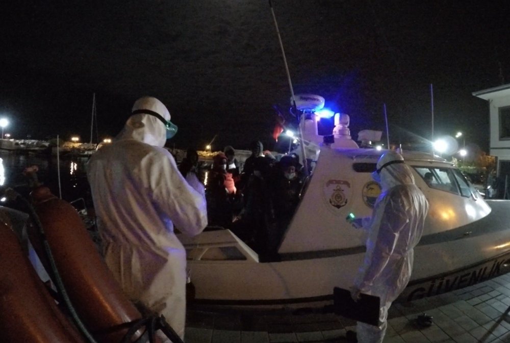 Çanakkale'de 80 kaçak göçmen yakalandı