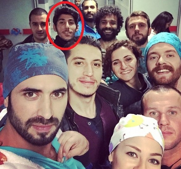 Öldürdüğü kameraman asistanı arkadaşının cesedini 1 gün evinde saklayıp, ormanlık alanda yakmış