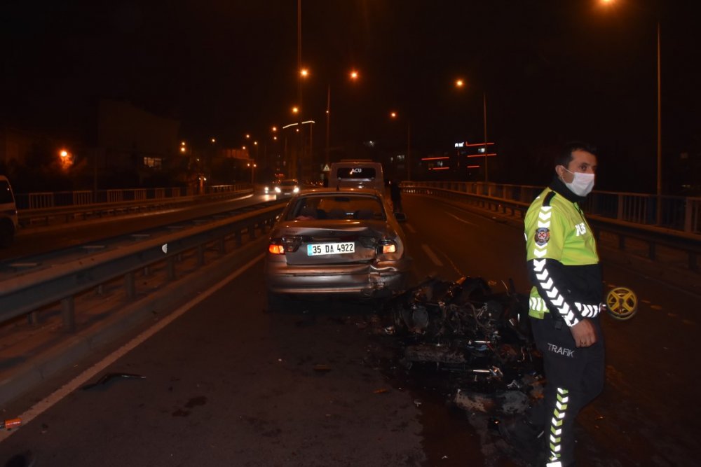 Otomobile çarpan motosikletli öldü