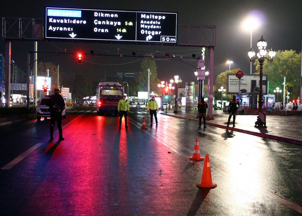 Ankara'da sokaklar boş kaldı