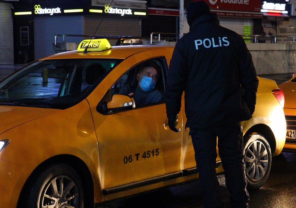 Ankara'da sokaklar boş kaldı