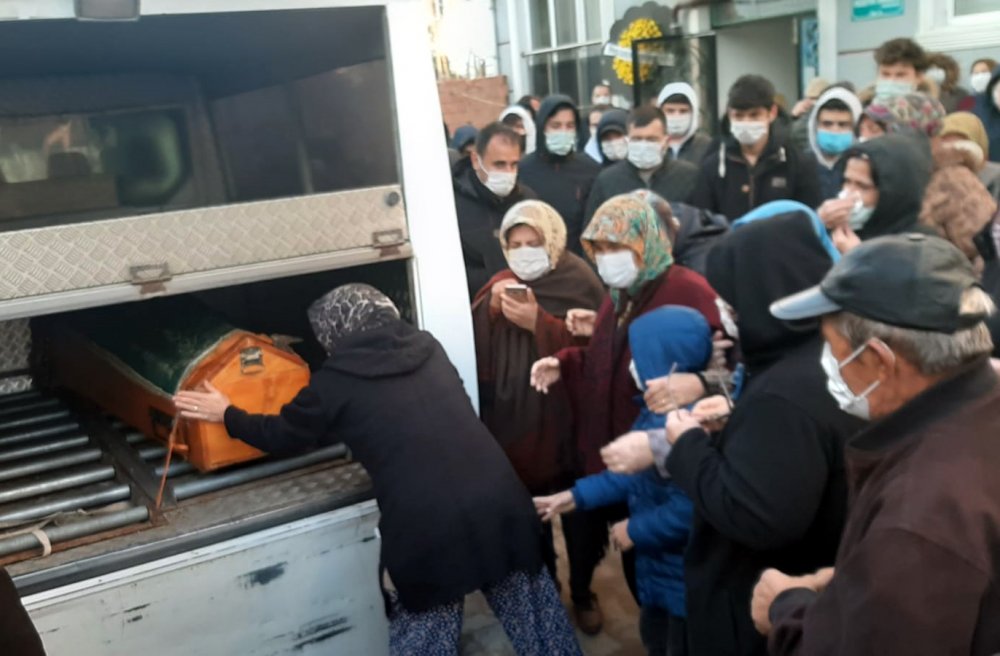 Eşinin öldürdüğü Nilay, gözyaşlarıyla son yolculuğuna uğurlandı