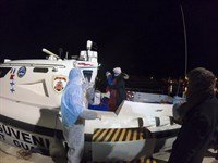 İzmir'de 37 kaçak göçmen kurtarıldı
