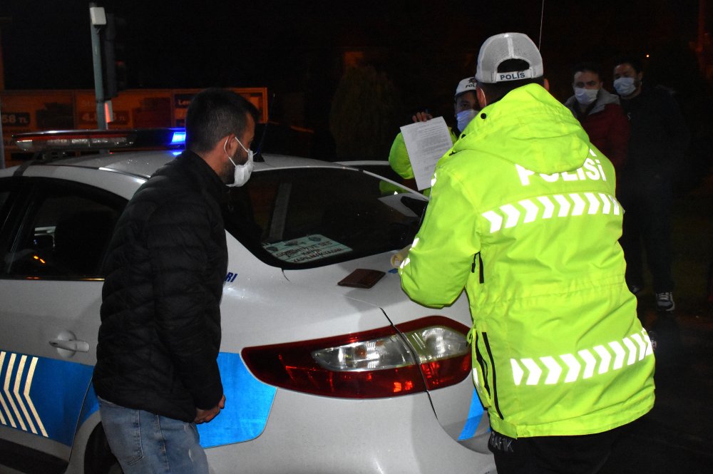 Kısıtlama sonrası polise alkollü yakalanan sürücüye ceza
