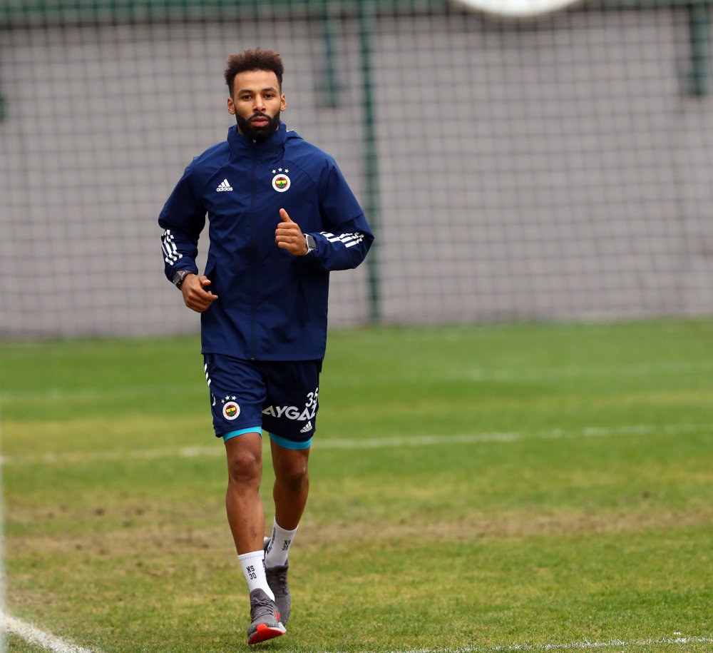 Fenerbahçe'de Tolga Ciğerci takımla çalışmalara başladı