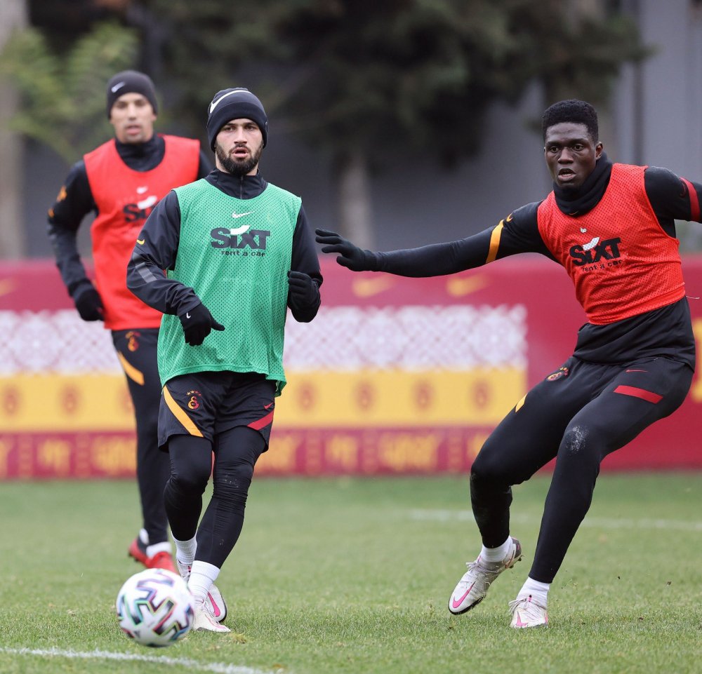 Galatasaray'da Muslera, Saracchi ve Falcao bireysel çalıştı