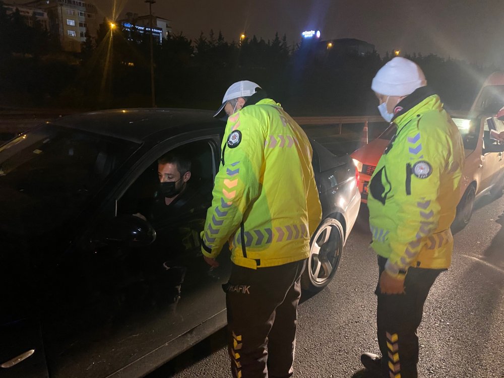 TEM Otoyolu Çamlıca gişelerinde denetim