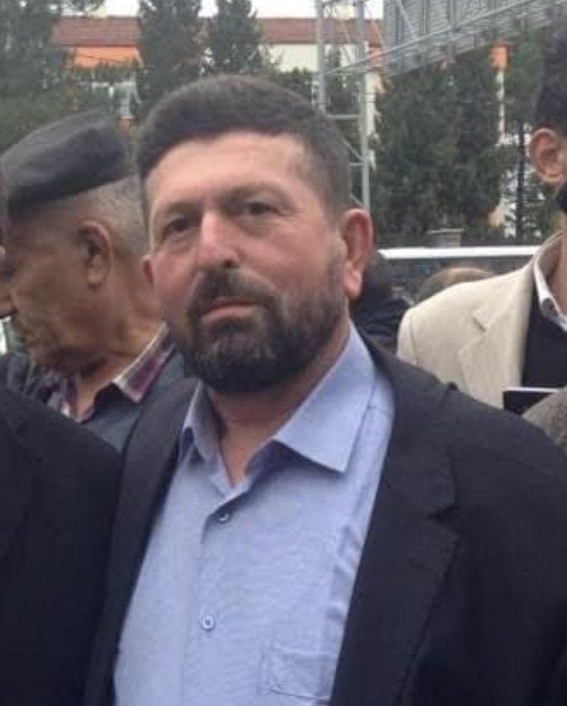 Baba ve 2 oğlu, koronavirüsten hayatını kaybetti