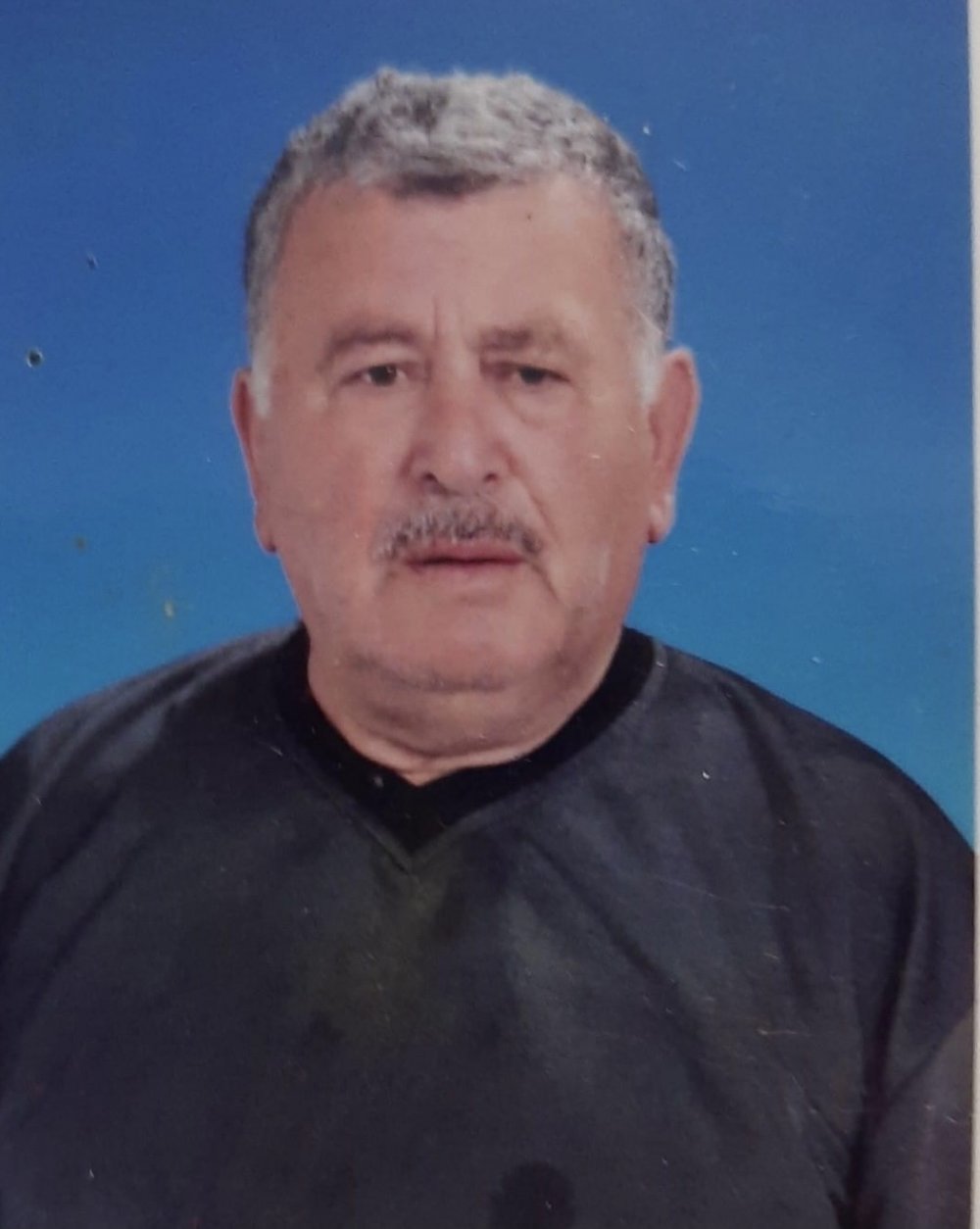 Baba ve 2 oğlu, koronavirüsten hayatını kaybetti