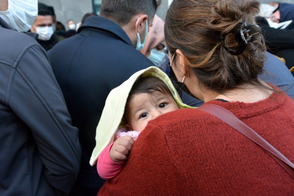 Cinayet şüphelisi, kendisini almaya gelen polislere ateş açtı: 1 şehit, 1 yaralı