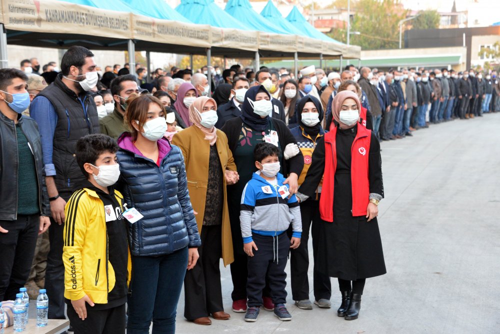 Cinayet şüphelisi, kendisini almaya gelen polislere ateş açtı: 1 şehit, 1 yaralı