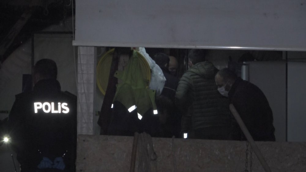 Cinsel ilişki teklifini reddettiği için kendisini vuran sevgilisini öldüren kadın, adliyede