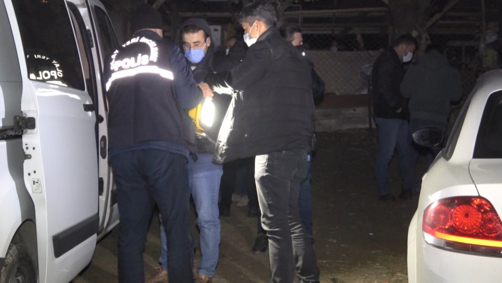 Cinsel ilişki teklifini reddettiği için kendisini vuran sevgilisini öldüren kadın, adliyede
