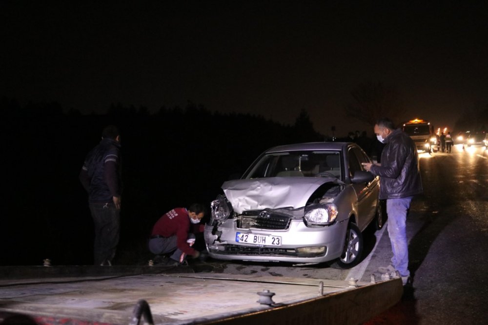 Denizli’de otomobil şarampole yuvarlandı, arkasındaki 8 araç çarpıştı