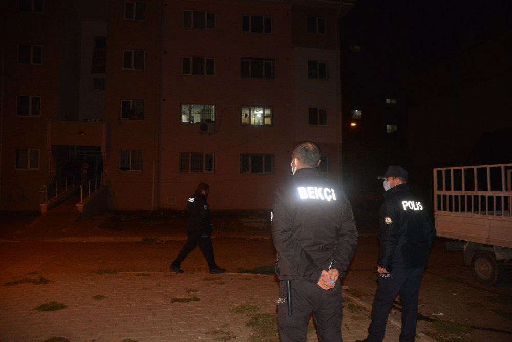 Tartıştığı oğlunu av tüfeğiyle yüzünden vurdu