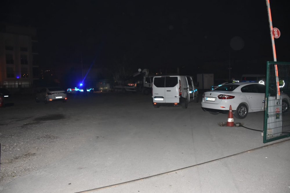 Türk Polis Teşkilatı Güçlendirme Vakfı otoparkına silahlı saldırı  