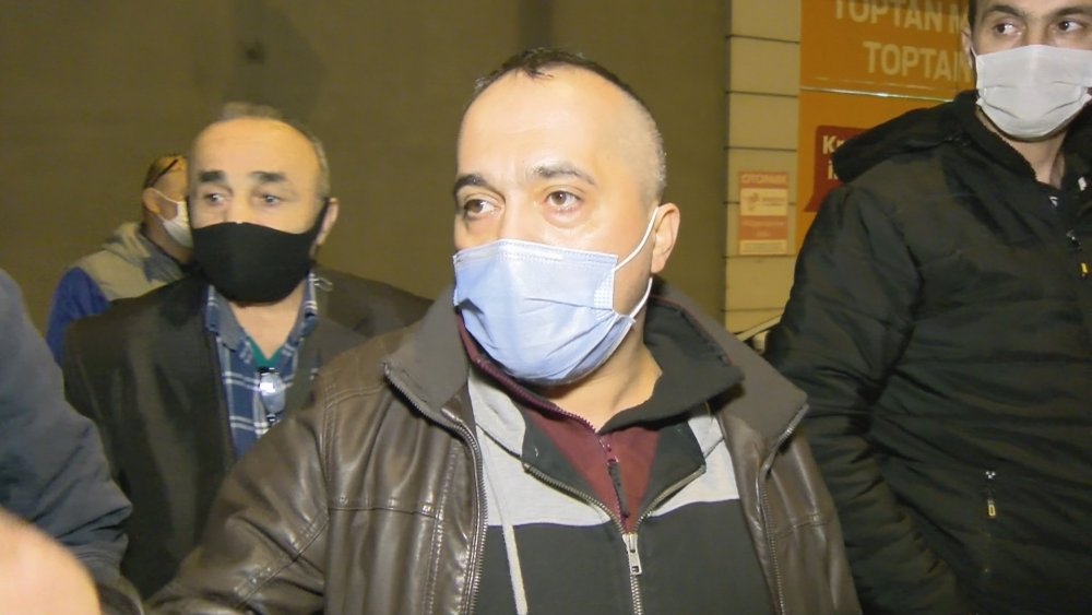 Ümraniye'de İett otobüsü kamyona çarptı: 2 Yaralı